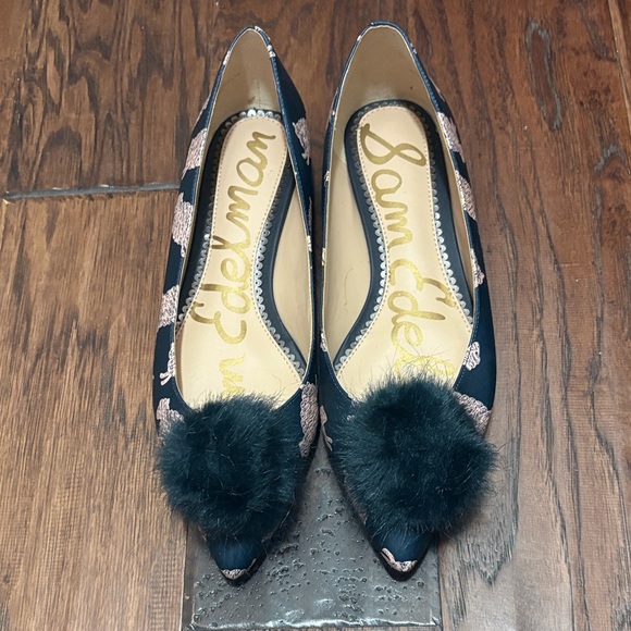 Sam Edelman Shoes - Sam Edelman Raddie Faux Fur Pom Pom Sheep Print Flats SZ 9.5 EUC